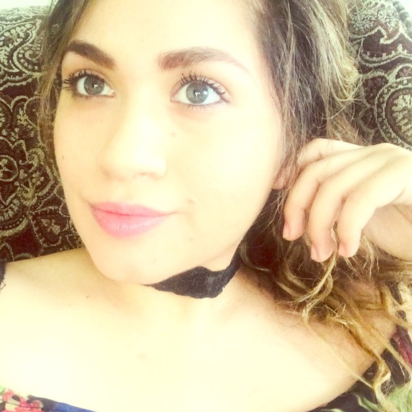 Meet your Posher, Yozie - Picture 1 of 1